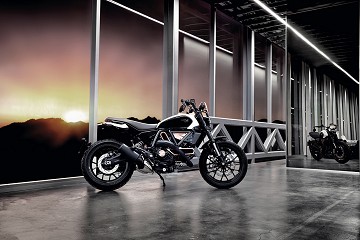 Ducati Scrambler 10° Anniversario  RIZOMA EDITION 