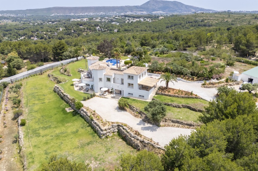 9 Dormitorios - Jávea / Xàbia — 98/105