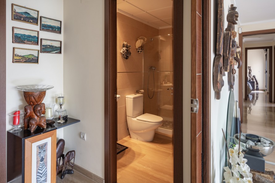 2 Slaapkamers - — 13/25