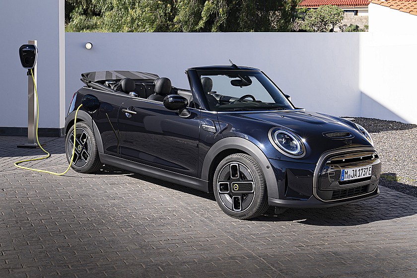Estreno del primer MINI Cooper - SE Cabrio  totalmente eléctrico