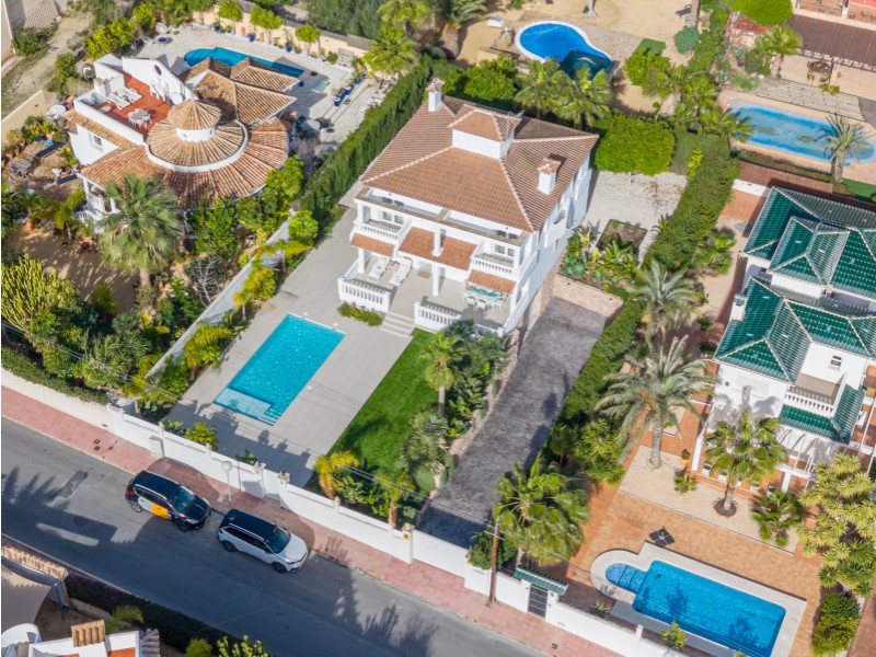 5 Dormitorios - El Campello