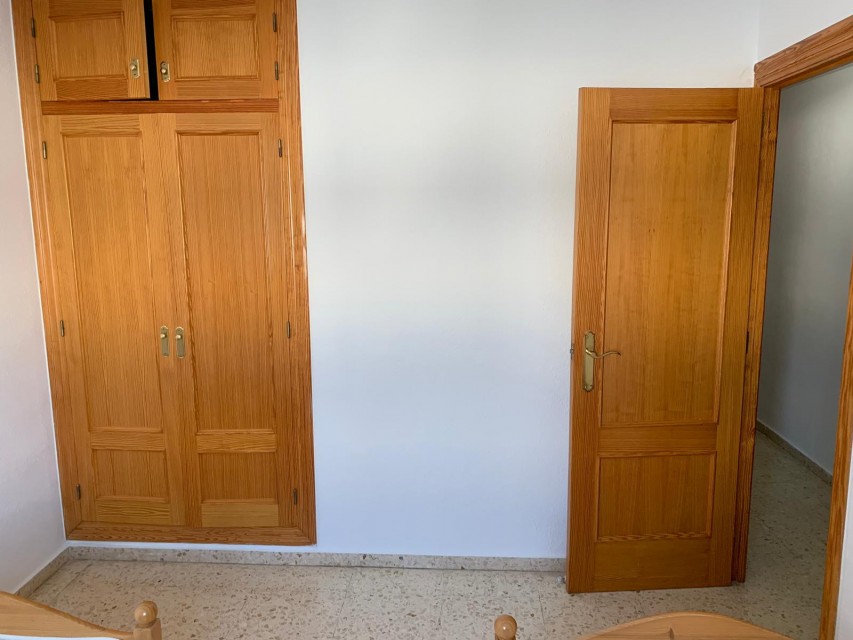 4 Slaapkamers - — 15/20