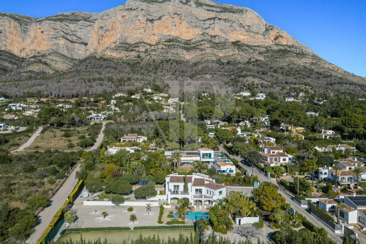 5 Dormitorios - Jávea — 11/77