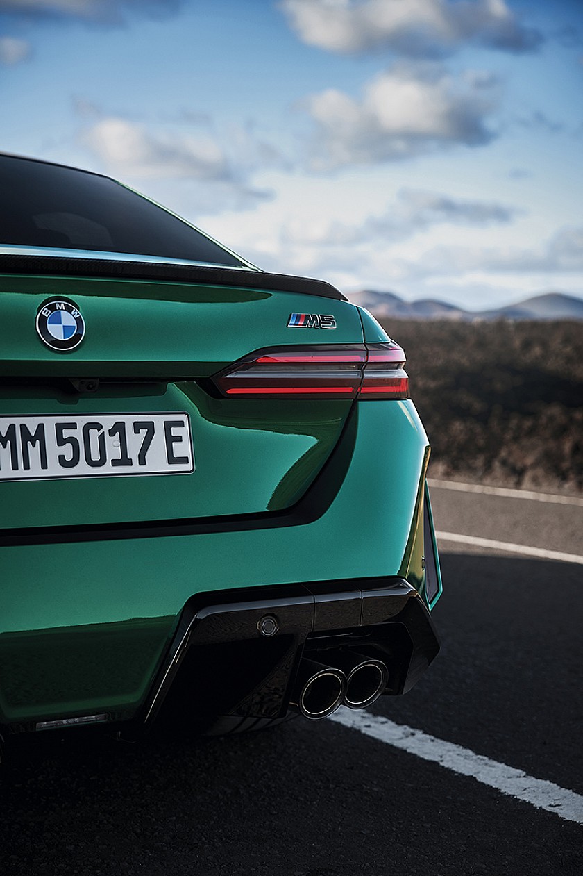 New BMW M5
