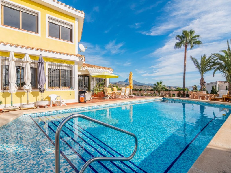 5 Dormitorios - El Campello — 10/56