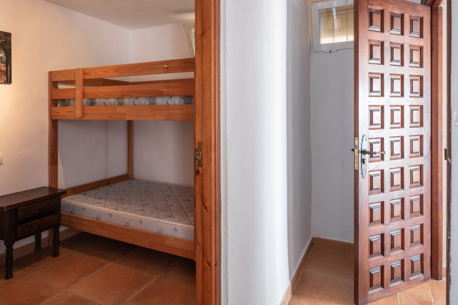 5 Slaapkamers - — 20/34