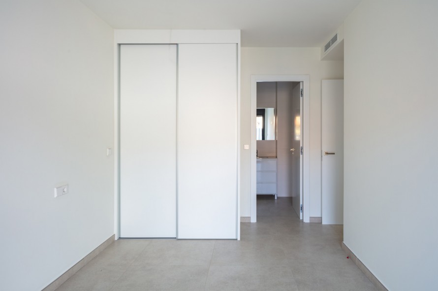 3 Slaapkamers - — 9/24