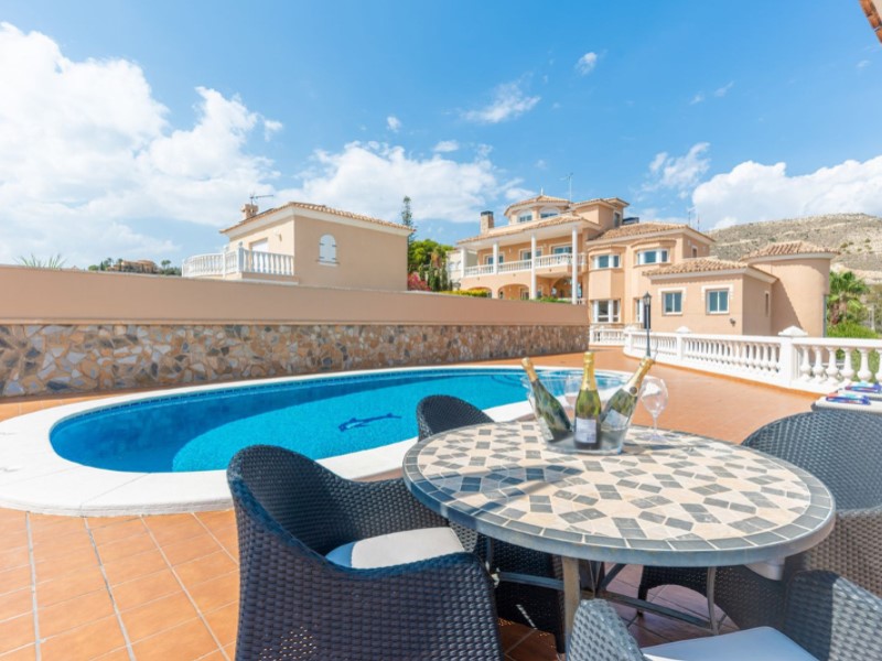 5 Spalni - El Campello — 52/76