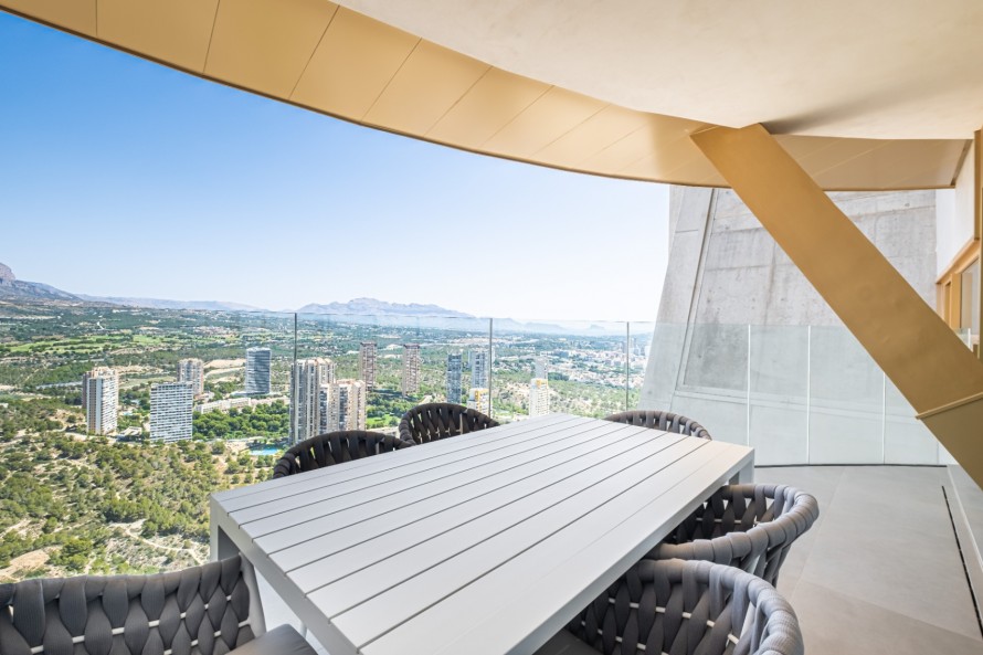 2 Dormitorios - Benidorm — 25/50