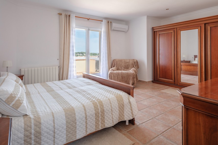3 Slaapkamers - — 14/40