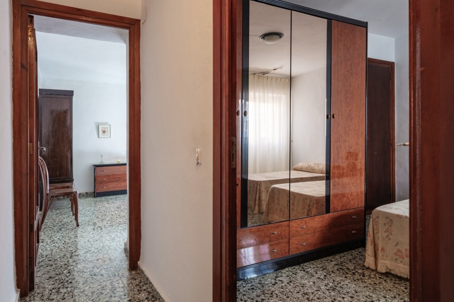 4 Slaapkamers - — 11/17