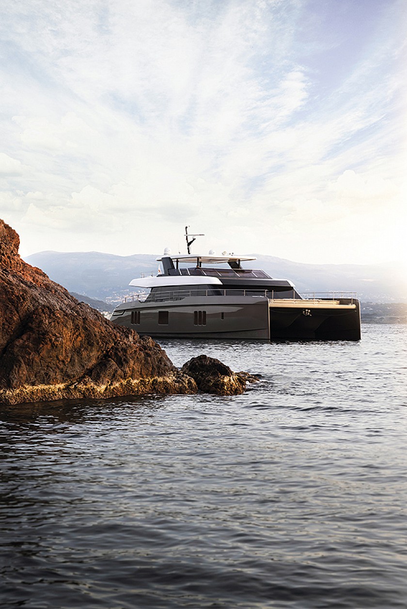 80  SUNREEF power - luxury catamaran