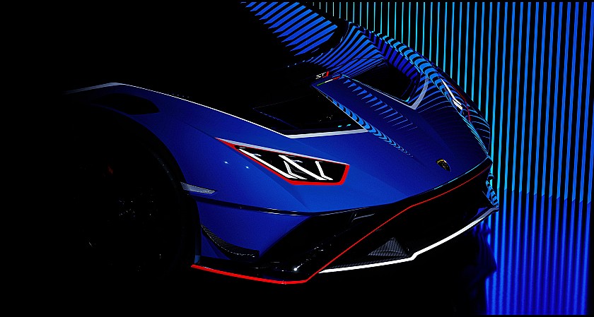 Lamborghini - Huracán STJ: “The Last Dance”