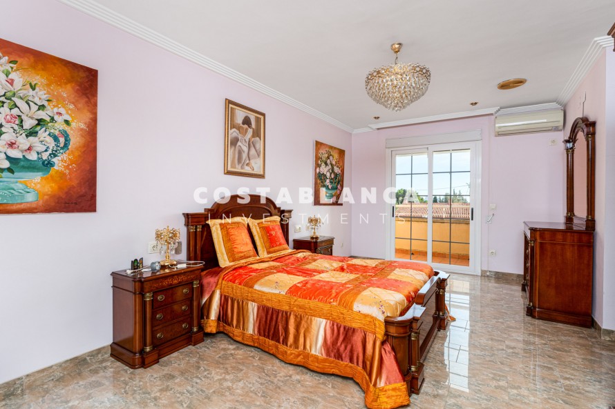 4 Bedrooms - Alfaz del Pi — 12/35