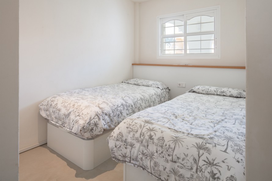 2 Slaapkamers - — 20/36