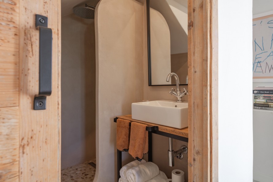 4 Slaapkamers - — 27/50