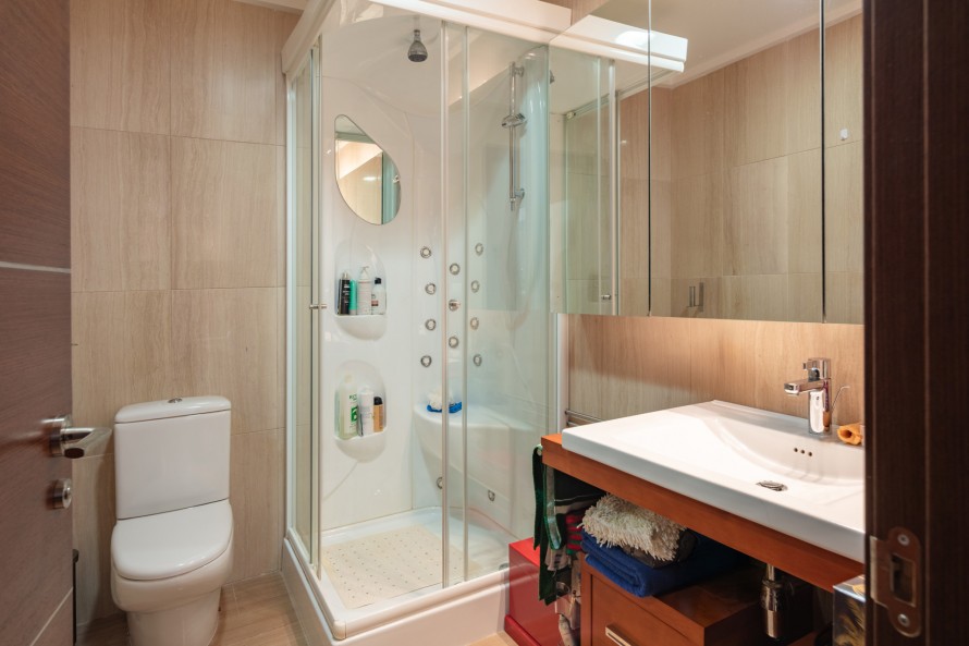2 Slaapkamers - — 15/25
