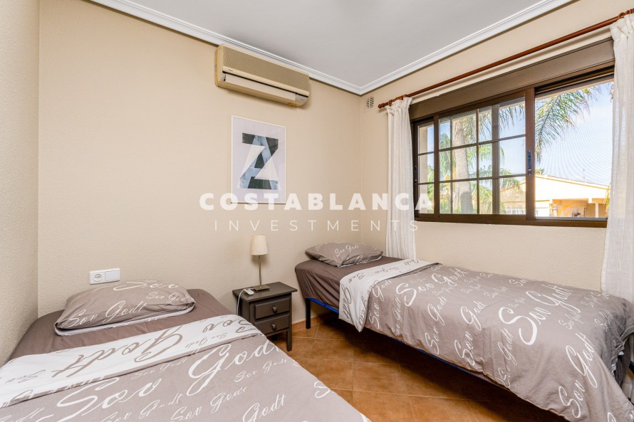 15 Dormitorios - Albir — 39/40