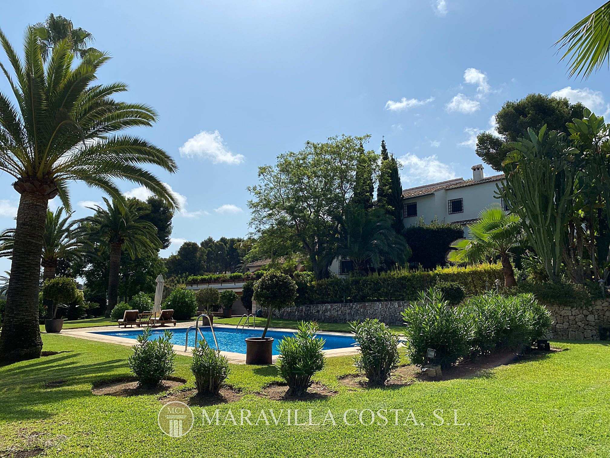 6 Schlafzimmer - Jávea — 50/50