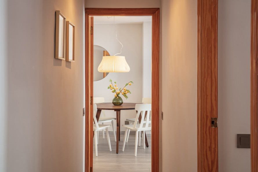 2 Slaapkamers - — 21/21