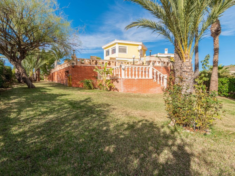 5 Dormitorios - El Campello — 12/56