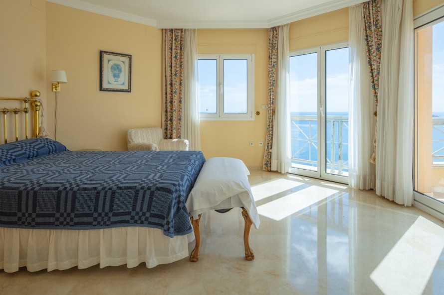 6 Chambres - — 14/35