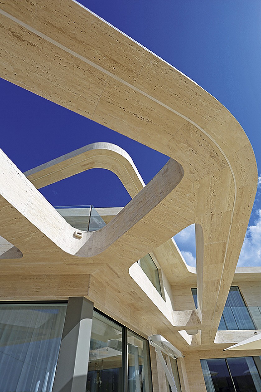 VILLA CASSIOPEE por MIRALBO LUXURY CONSTRUCTION