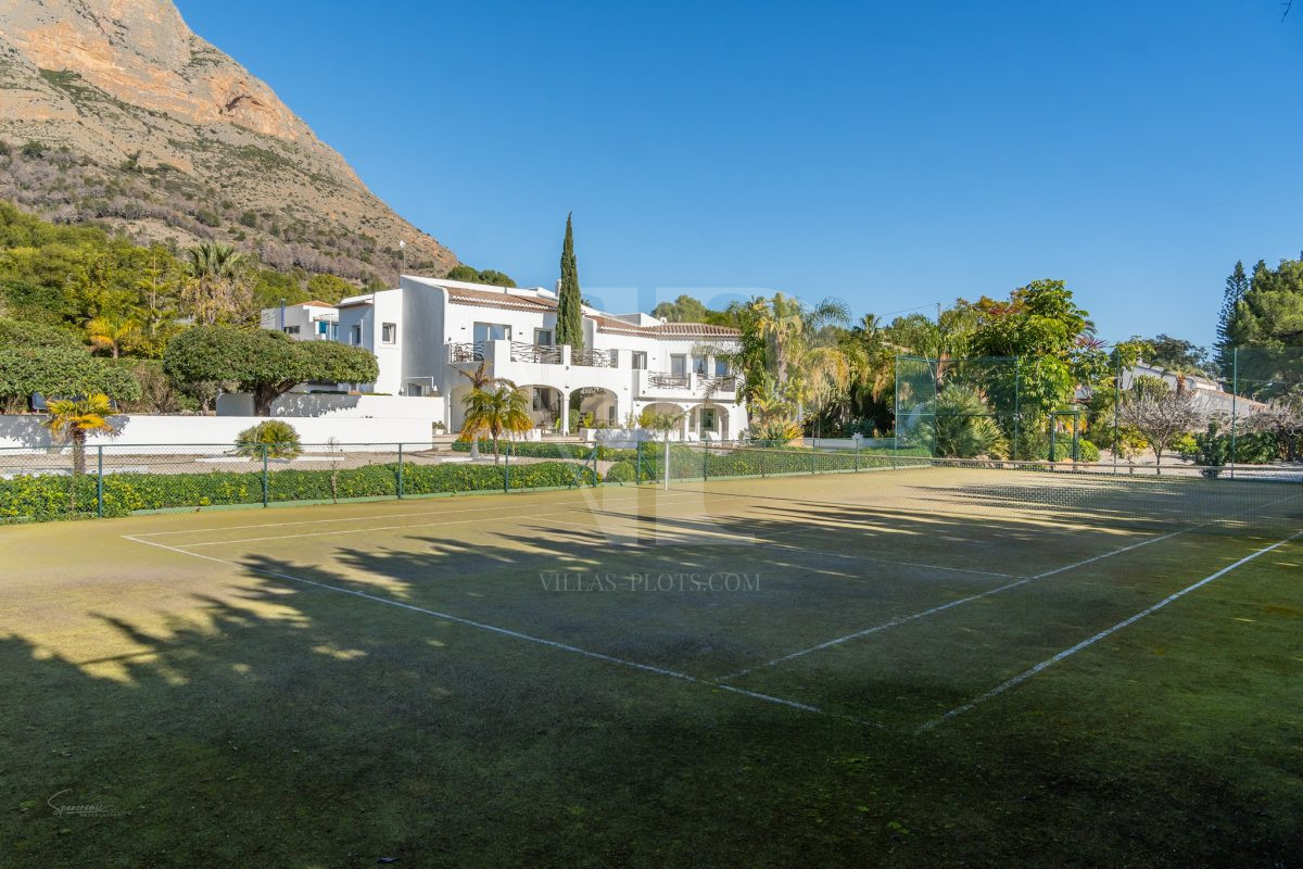 5 Dormitorios - Jávea — 25/77