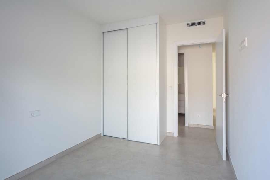 3 Slaapkamers - — 12/24