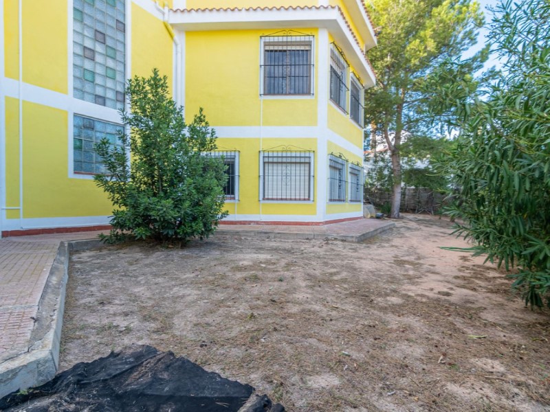 5 Dormitorios - El Campello — 13/56