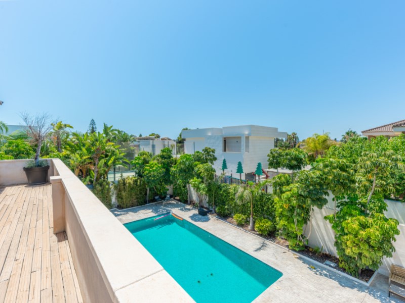 4 Dormitorios - Sant Joan d'Alacant — 40/45