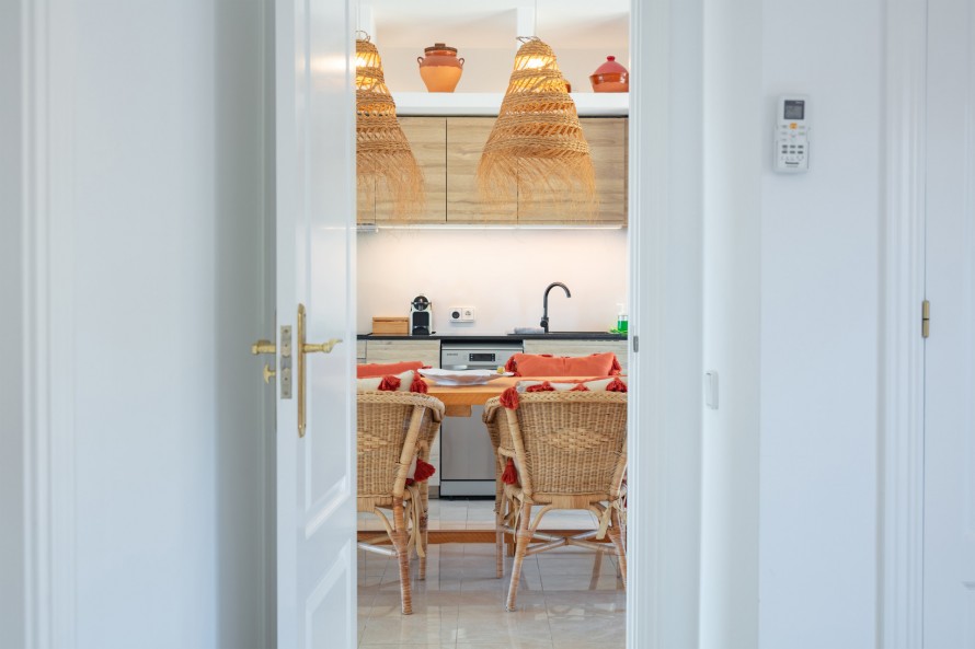 5 Slaapkamers - — 33/50