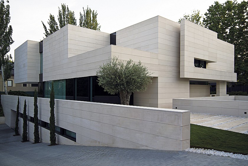VIVIENDA UNIFAMILIAR EN MADRID  /  A-CERO ARQUITECTURA