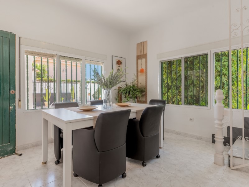5 Dormitorios - Sant Joan d'Alacant — 58/63