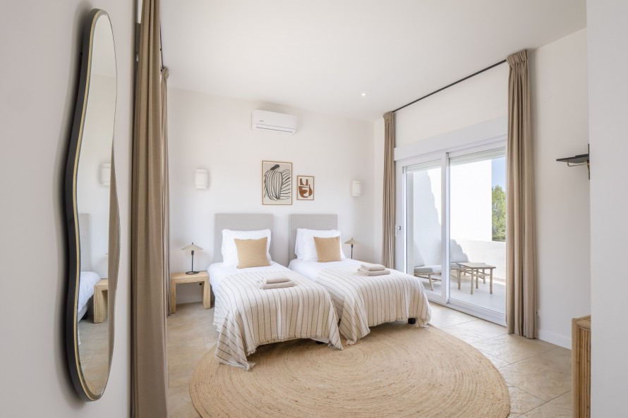 9 Dormitorios - Jávea / Xàbia — 28/105